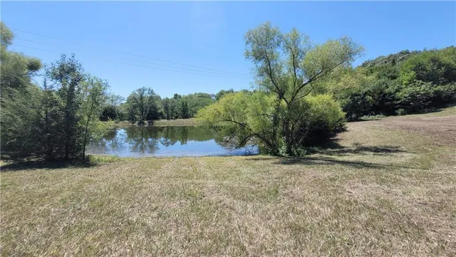 $549,900 | Southwest 303rd Street, Paola, KS 66071