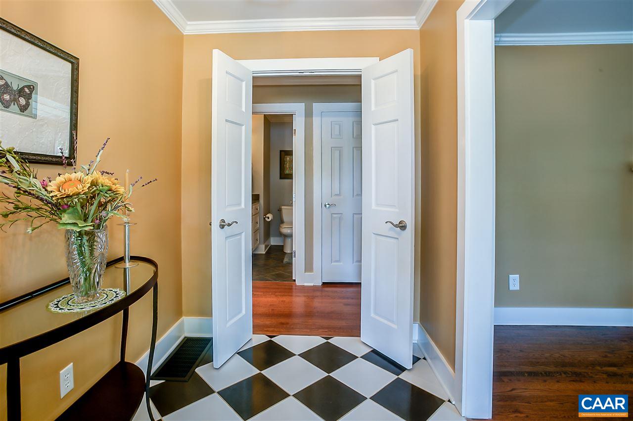 1409 Grove Road Charlottesville, VA 22901 - Photo 11 of 38 Gallery Image 11