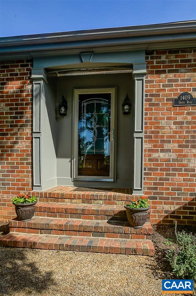 1409 Grove Road Charlottesville, VA 22901 - Photo 9 of 38 Gallery Image 9