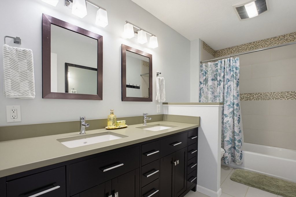 47 Old Village Road Sturbridge, MA 01566 - Photo 23 of 42