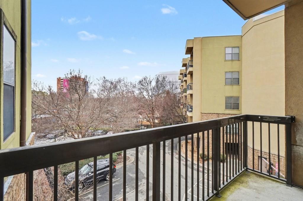 425 Chapel Street Southwest, Unit 1211 Atlanta, GA 30313 - Photo 11 of 28