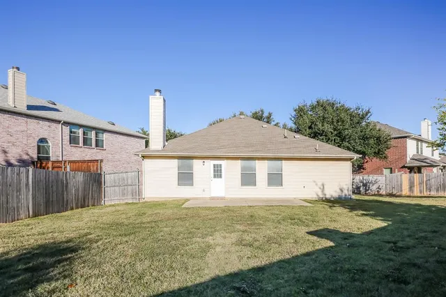 $2,260 | 2100 Hayes Street, McKinney, TX 75071