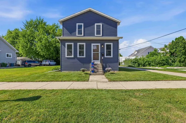 $349,900 | 15 West Bank Street, Fond du Lac, WI 54935