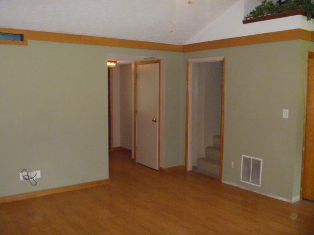 4038 West Fairview Road Greenwood, IN 46142 - Photo 4 of 17