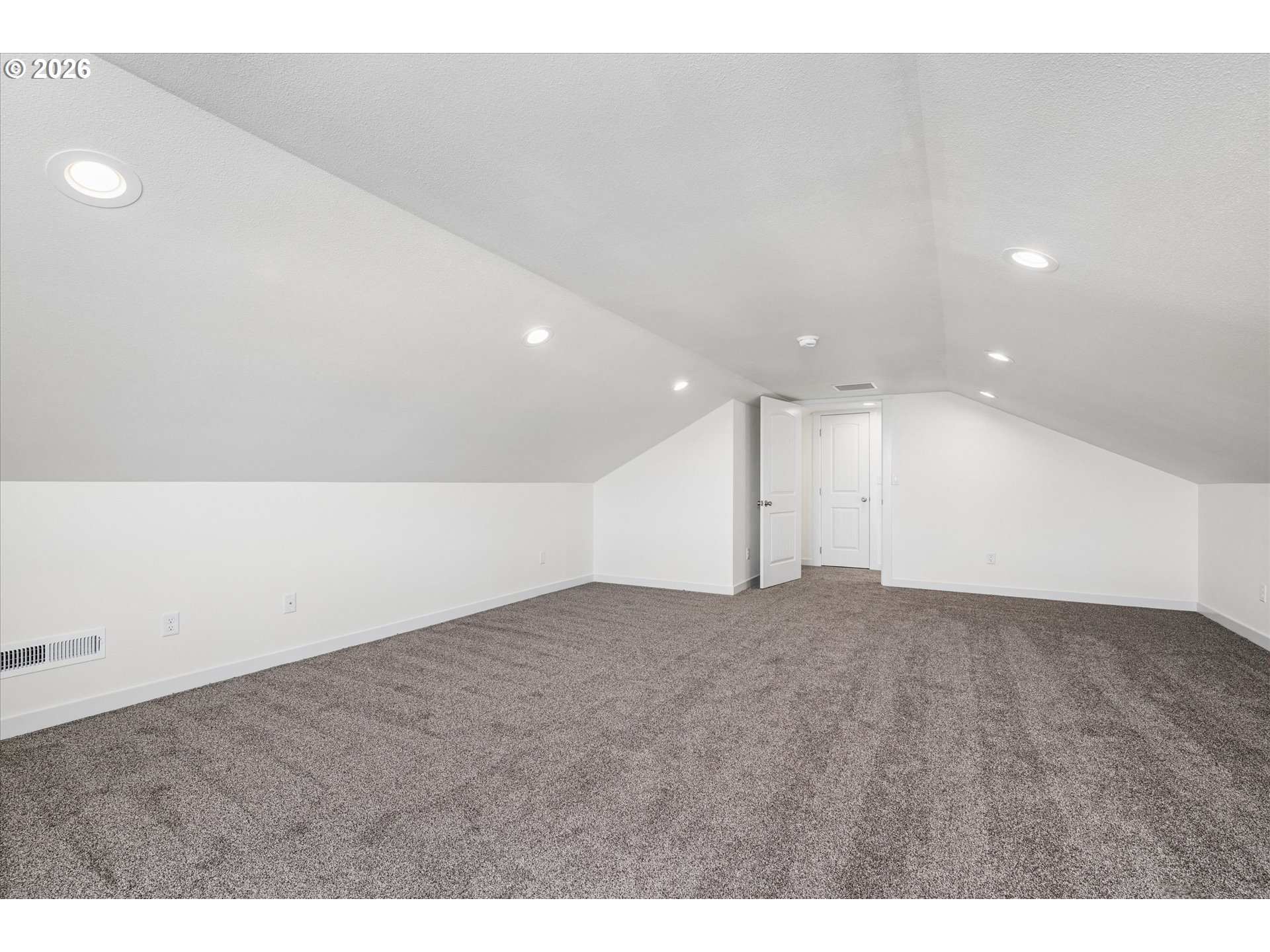 763 Boulder Loop Creswell, OR 97426 - Photo 26 of 30 Bonus Room