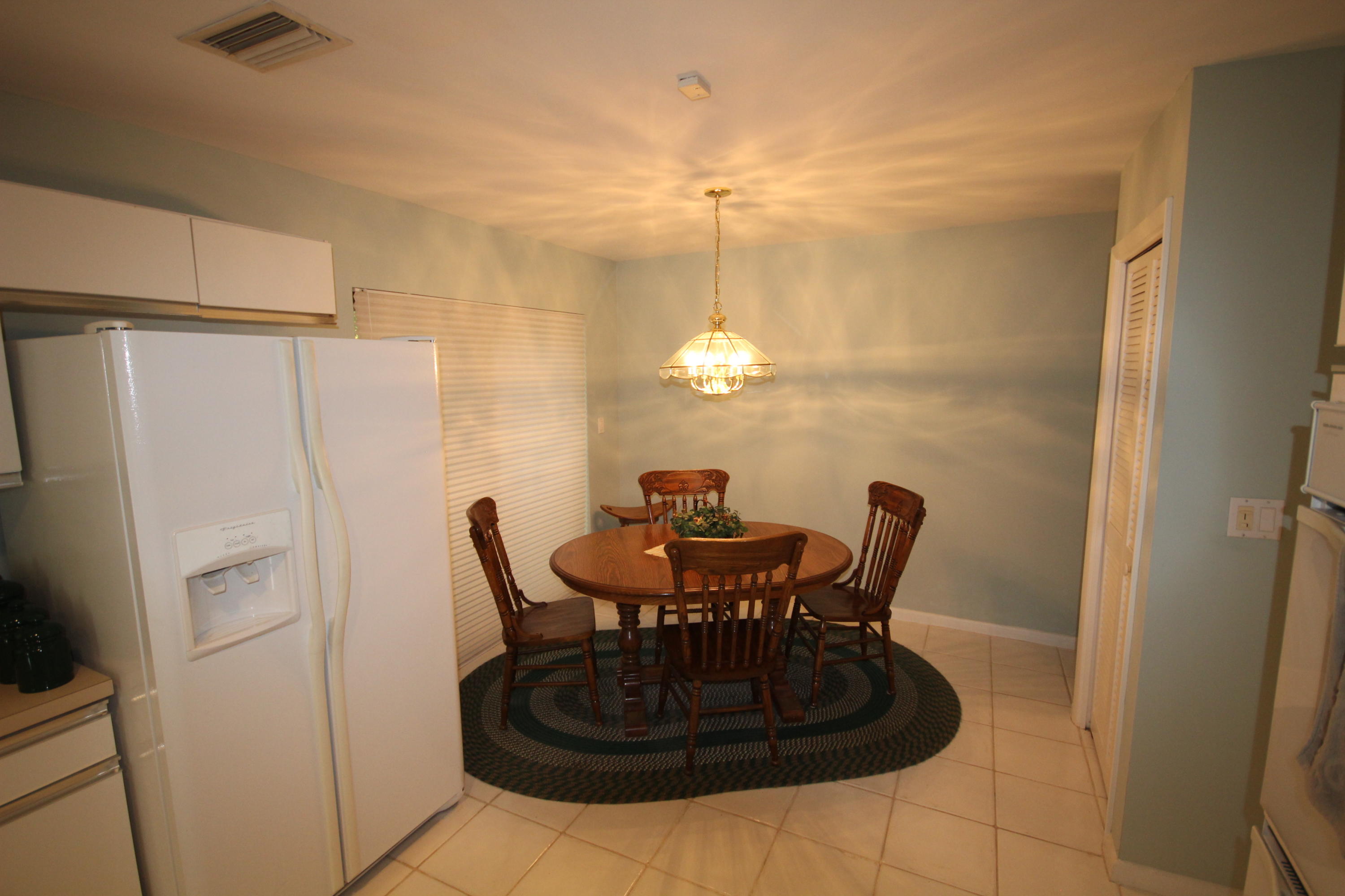 2662 Northwest 41st Street Boca Raton, FL 33434 - Photo 15 of 43 BREAKFAST NOOK