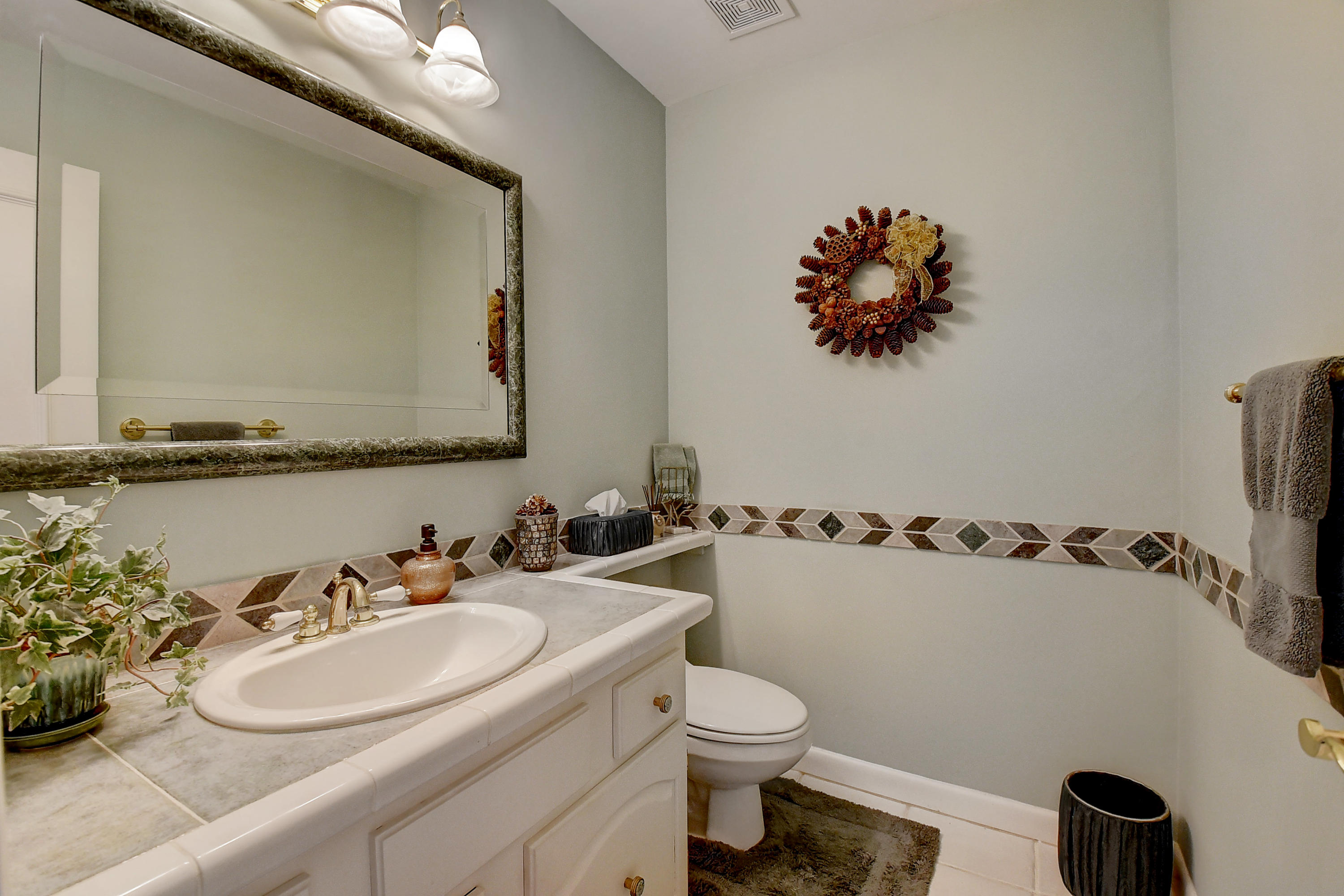 2662 Northwest 41st Street Boca Raton, FL 33434 - Photo 16 of 43 POWDER ROOM