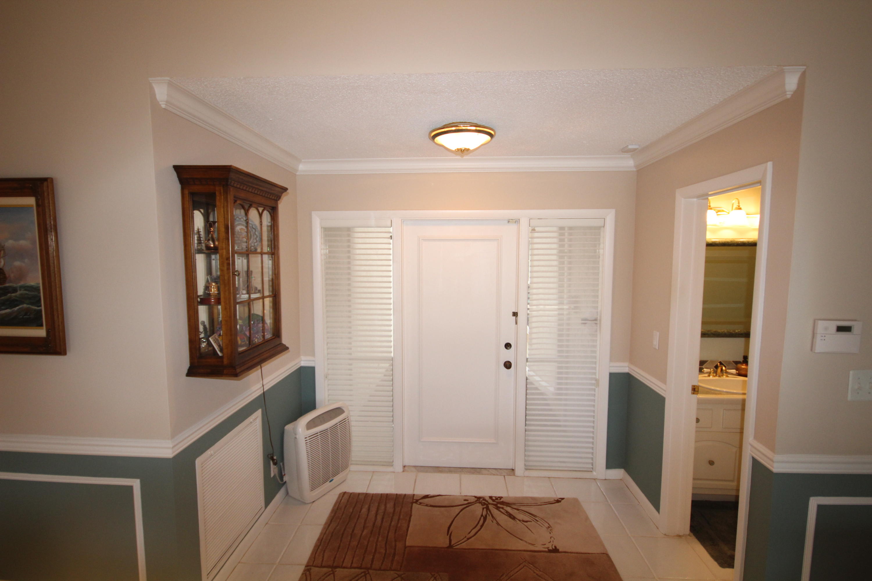 2662 Northwest 41st Street Boca Raton, FL 33434 - Photo 4 of 43 FOYER