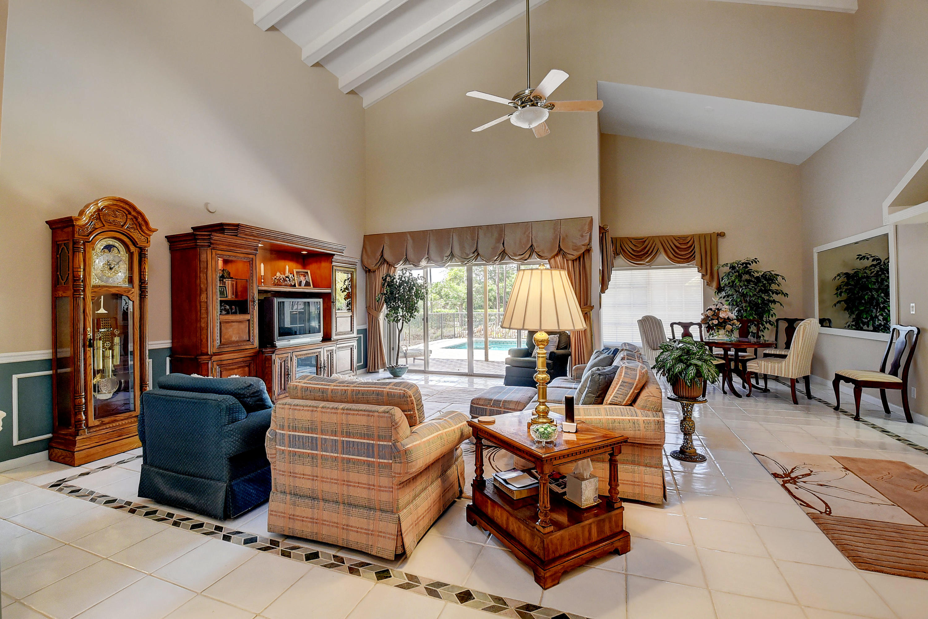 2662 Northwest 41st Street Boca Raton, FL 33434 - Photo 5 of 43 GREAT ROOM