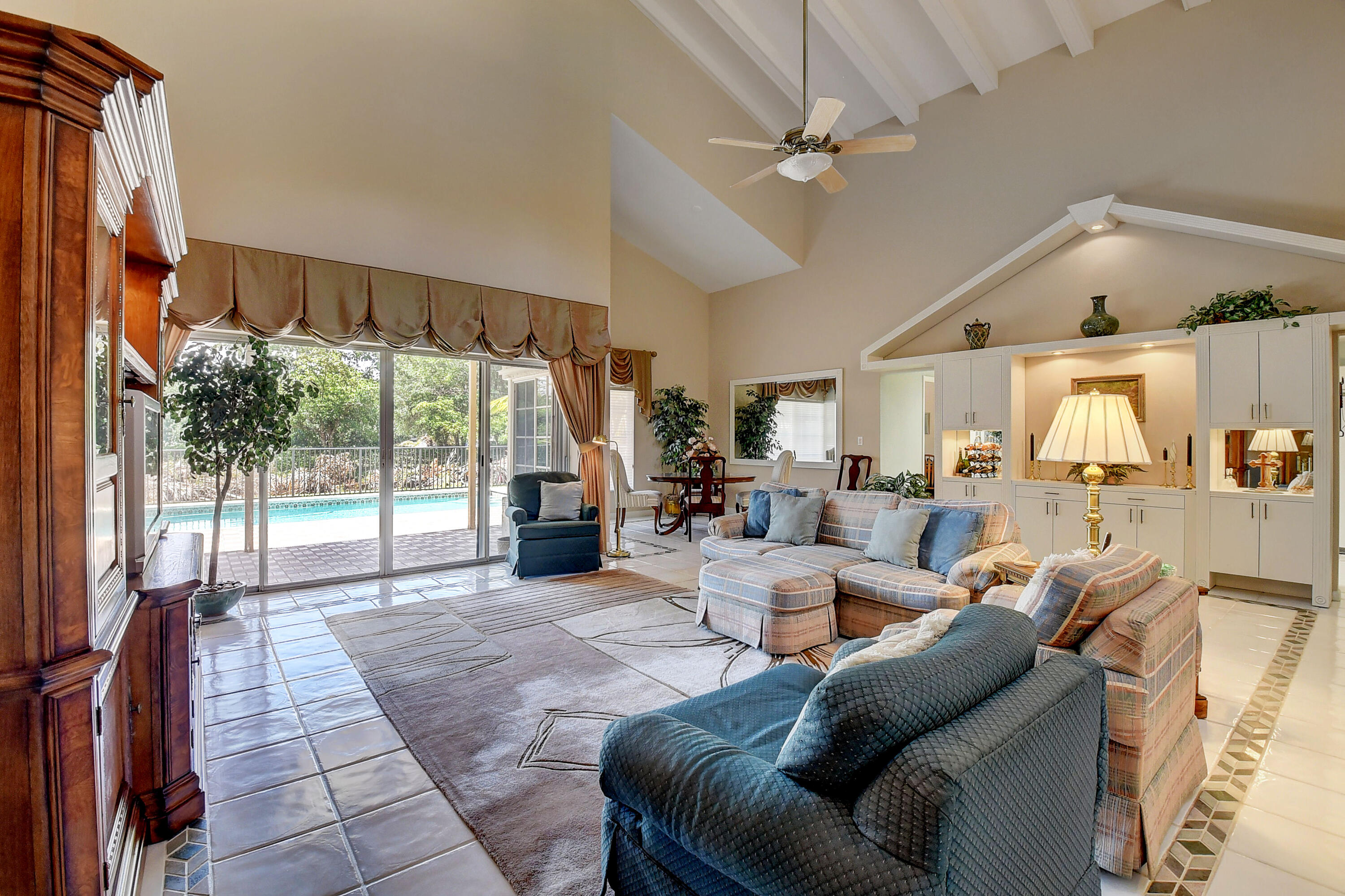2662 Northwest 41st Street Boca Raton, FL 33434 - Photo 6 of 43 GREAT ROOM