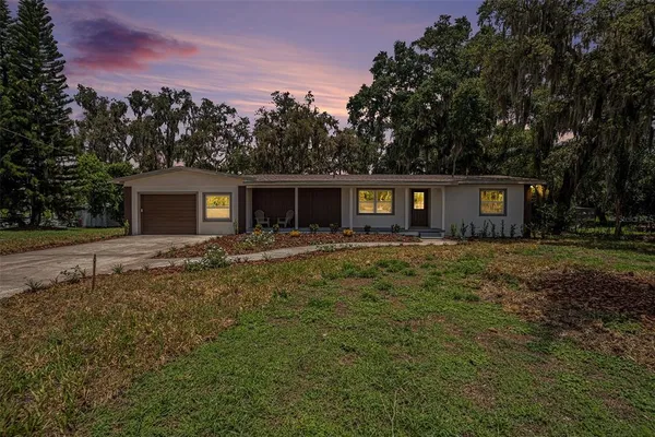 $559,900 | 14050 Blackjack Road, Dover, FL 33527