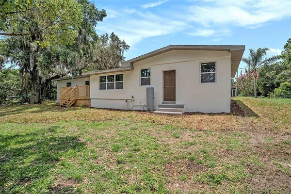 $559,900 | 14050 Blackjack Road, Dover, FL 33527