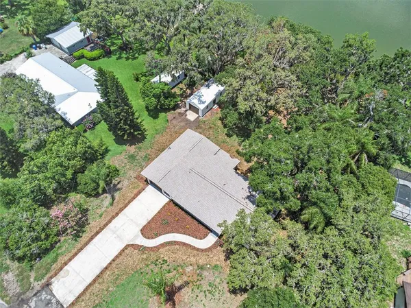 $559,900 | 14050 Blackjack Road, Dover, FL 33527