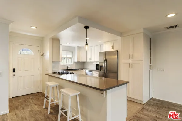 $4,950 | 1837 11th Street, Unit 3, Santa Monica, CA 90404