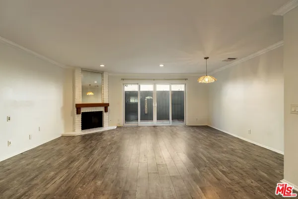 $4,950 | 1837 11th Street, Unit 3, Santa Monica, CA 90404