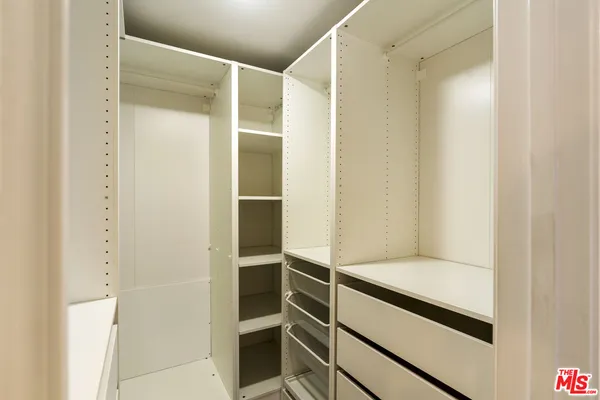 $4,950 | 1837 11th Street, Unit 3, Santa Monica, CA 90404