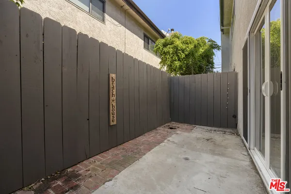 $4,950 | 1837 11th Street, Unit 3, Santa Monica, CA 90404