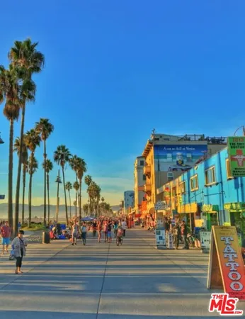 $4,950 | 1837 11th Street, Unit 3, Santa Monica, CA 90404
