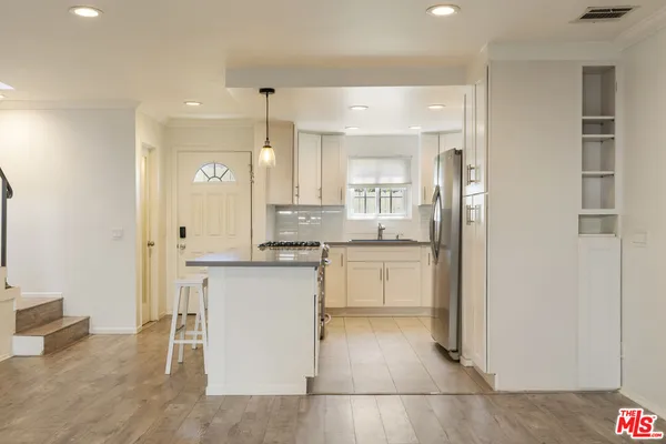 $4,950 | 1837 11th Street, Unit 3, Santa Monica, CA 90404
