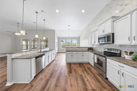 $399,999 | 3381 Vineyard Trail, Harker Heights, TX 76548