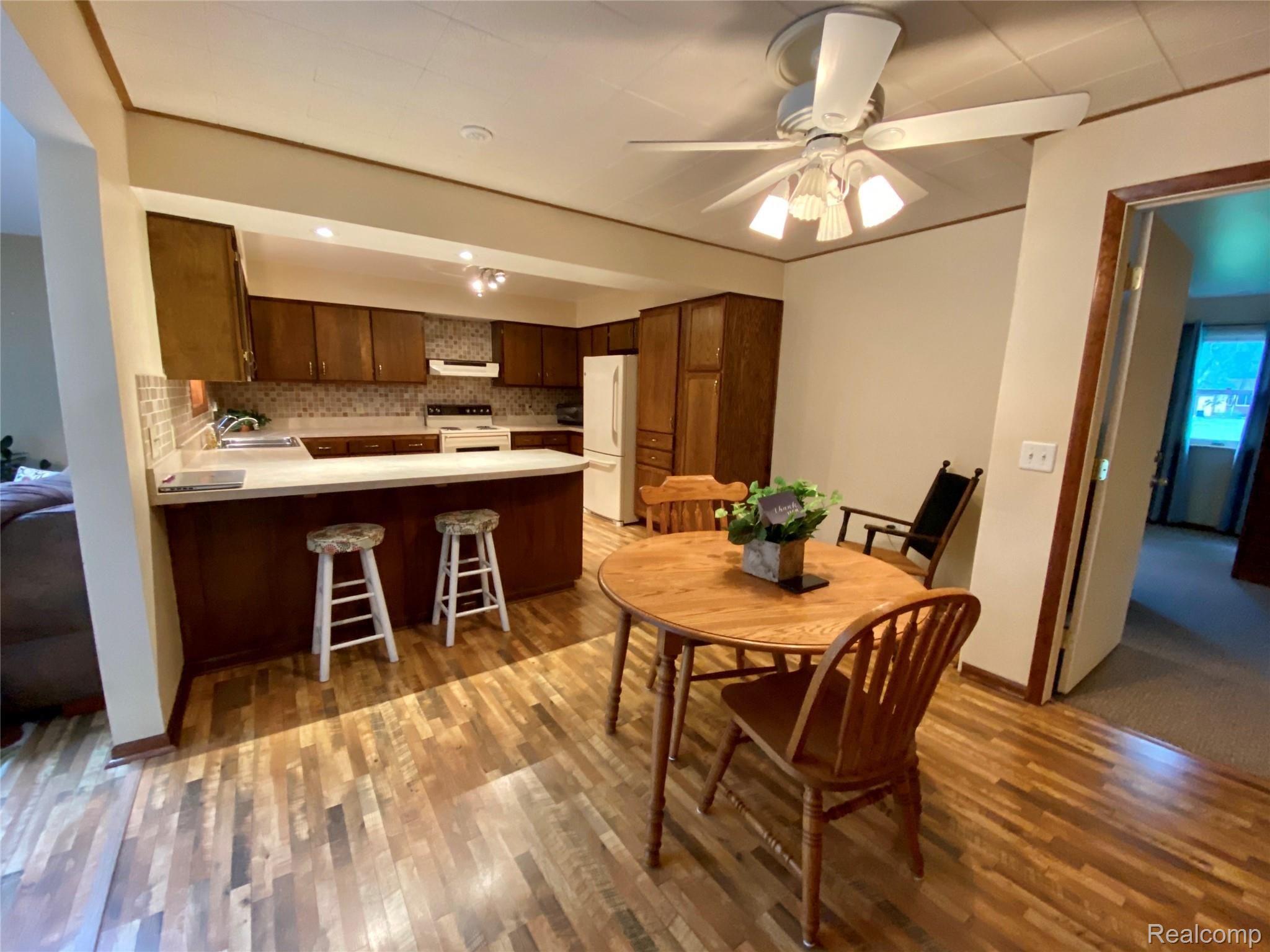 7091 East Carpenter Road Davison, MI 48423 - Photo 7 of 21 IMG_1886.JPG