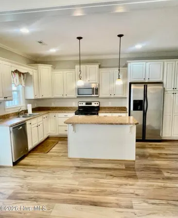 $1,800 | 1612 Brook Hollow Drive, Unit B, Greenville, NC 27834