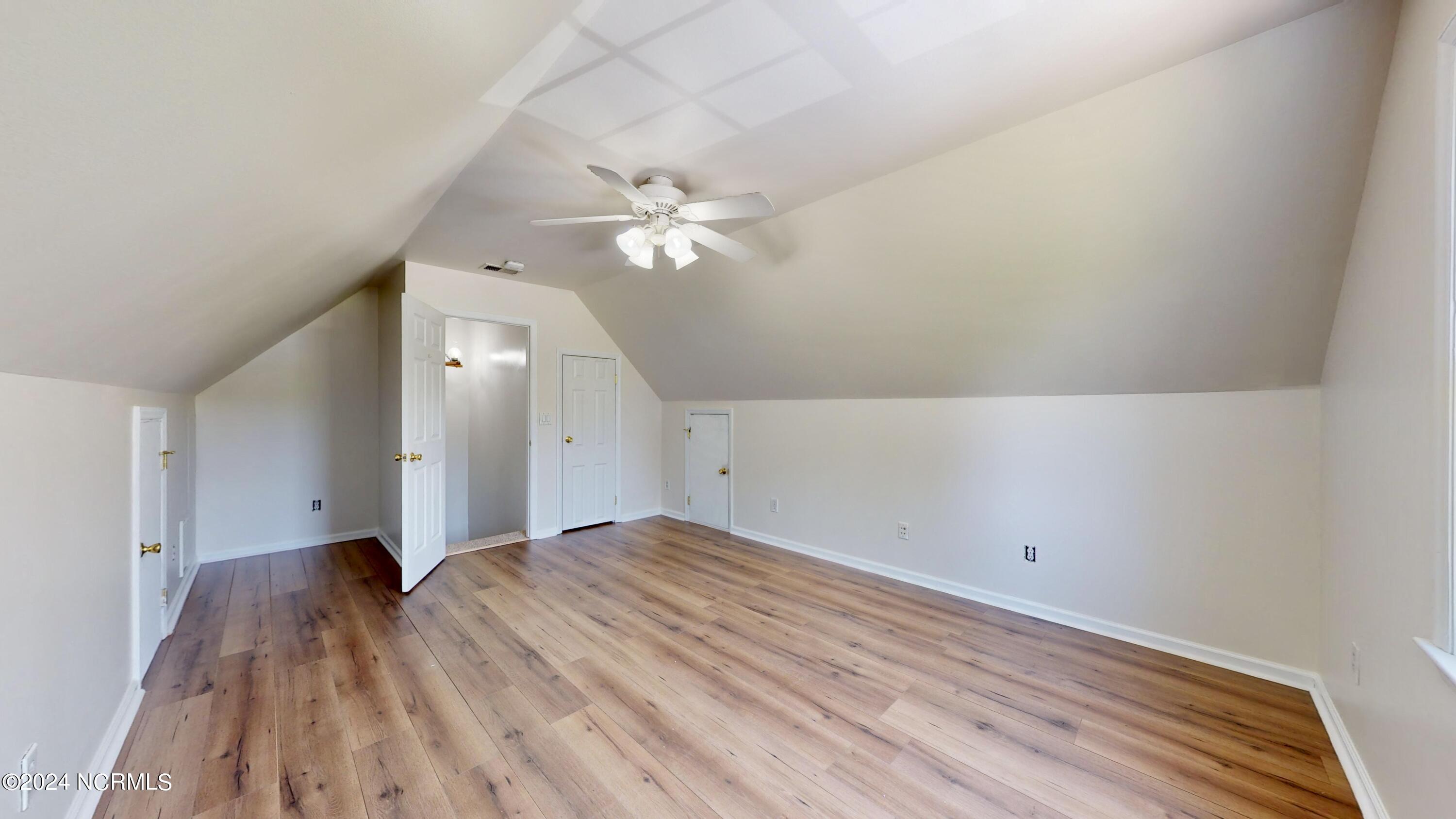 1164 Tebo Road New Bern, NC 28562 - Photo 26 of 42 Very large room with walk-in closet.