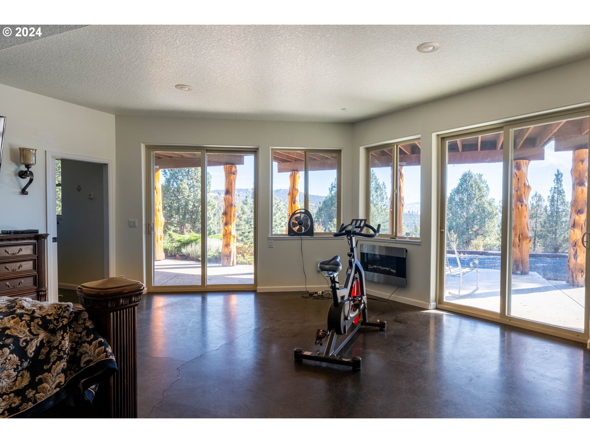 31367 Clarks Creek Road Mount Vernon, OR 97865 - Photo 17 of 48