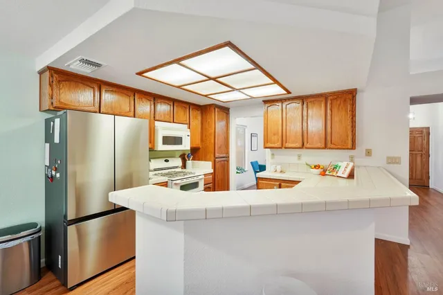 $645,000 | 369 Clarescastle Way, Vacaville, CA 95688