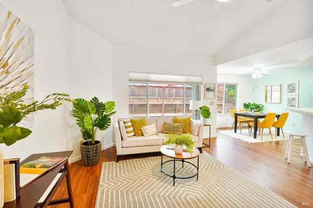 $645,000 | 369 Clarescastle Way, Vacaville, CA 95688