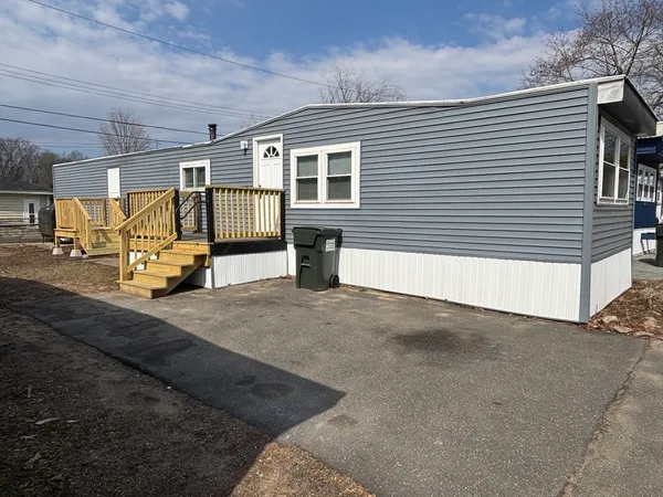 $159,900 | 229 Miller Street, Unit D6, Ludlow, MA 01056