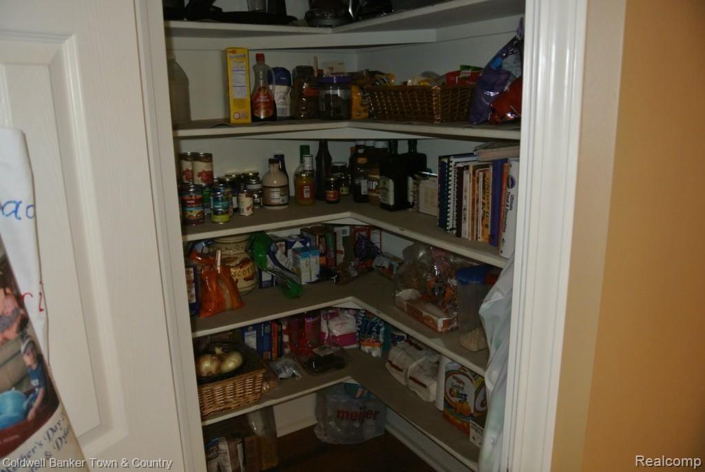 4245 Merriman Loop Howell, MI 48843 - Photo 25 of 40 Walk-in Pantry