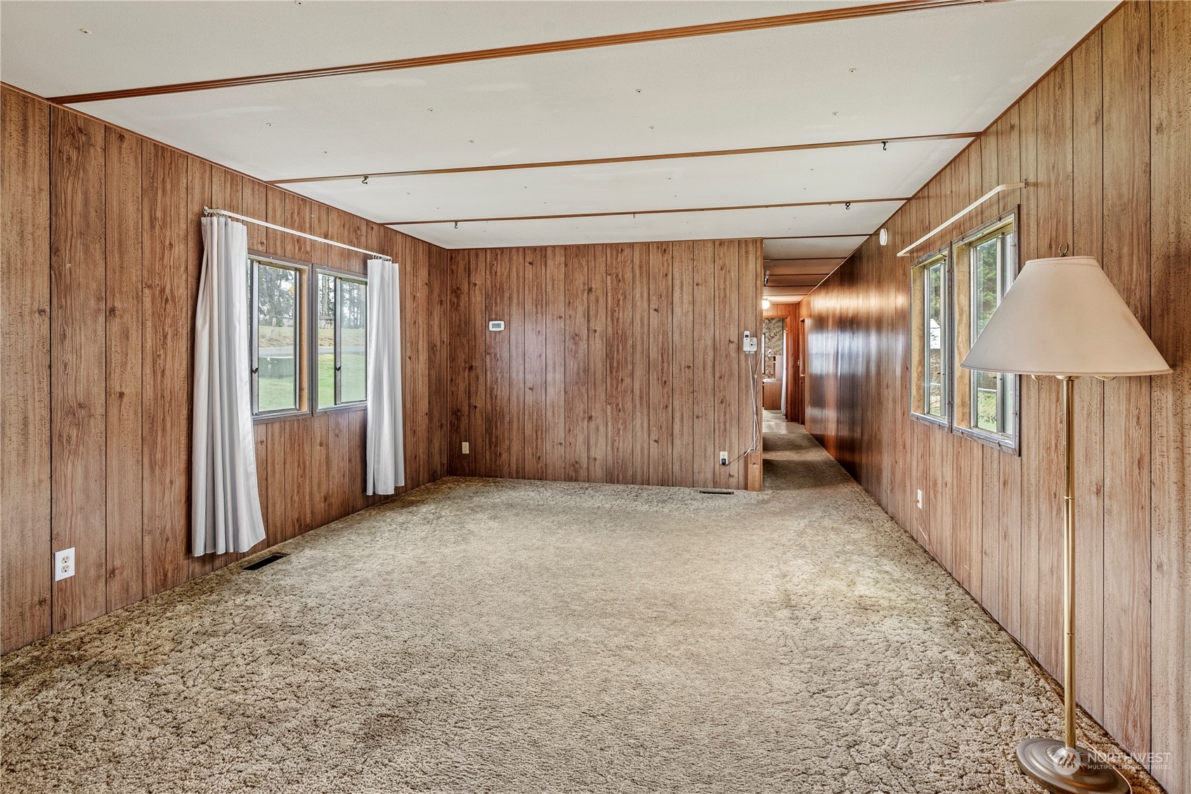 103 Diebert Road Longview, WA 98632 - Photo 8 of 18 a view of entryway with wooden floor