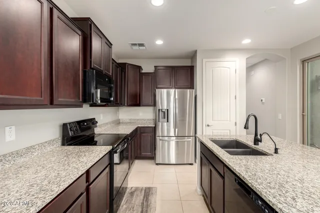 $545,000 | 2548 South Betty Street, Gilbert, AZ 85295