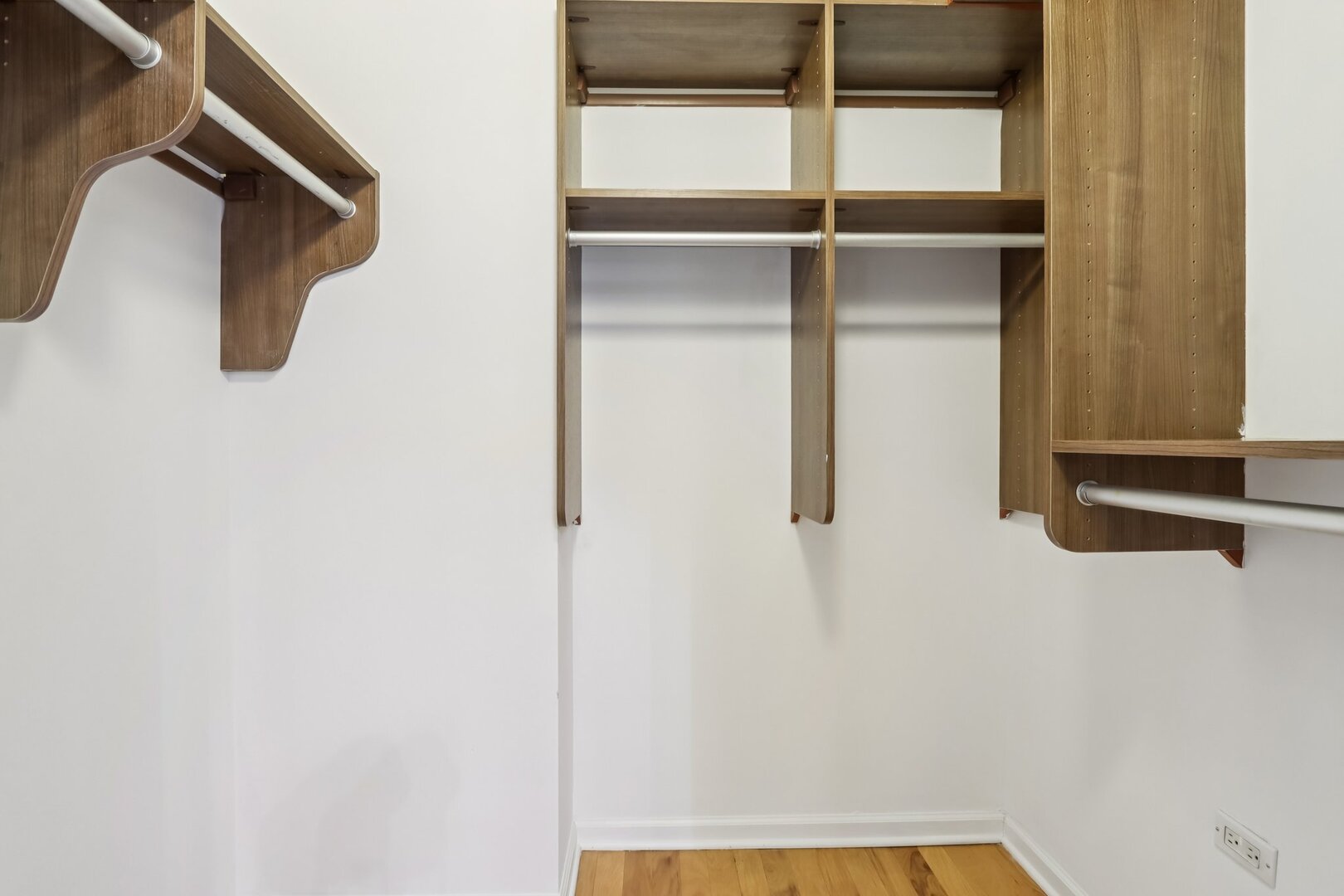 1111 South Wabash Avenue, Unit 2601 Chicago, IL 60605 - Photo 16 of 25