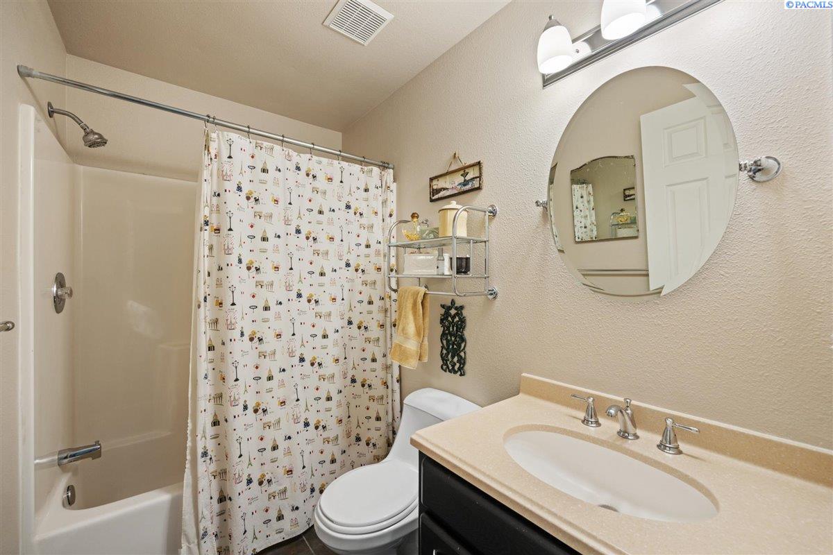 225 Rachel Road Kennewick, WA 99338 - Photo 33 of 46 Gallery Image 33