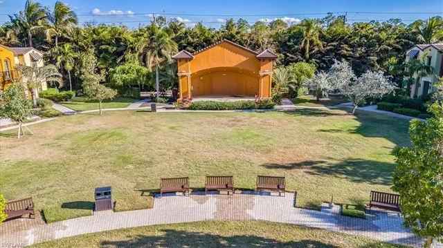 $525,000 | 9111 Chula Vista Street, Unit 116, Naples, FL 34113