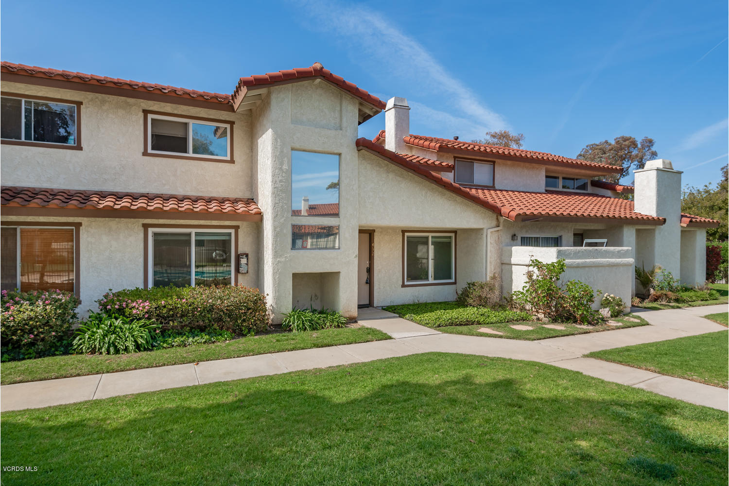 432 East Bard Road Oxnard, CA 93033 - Photo 1 of 20 432 E Bard Rd-001-001-Exterior View-MLS_