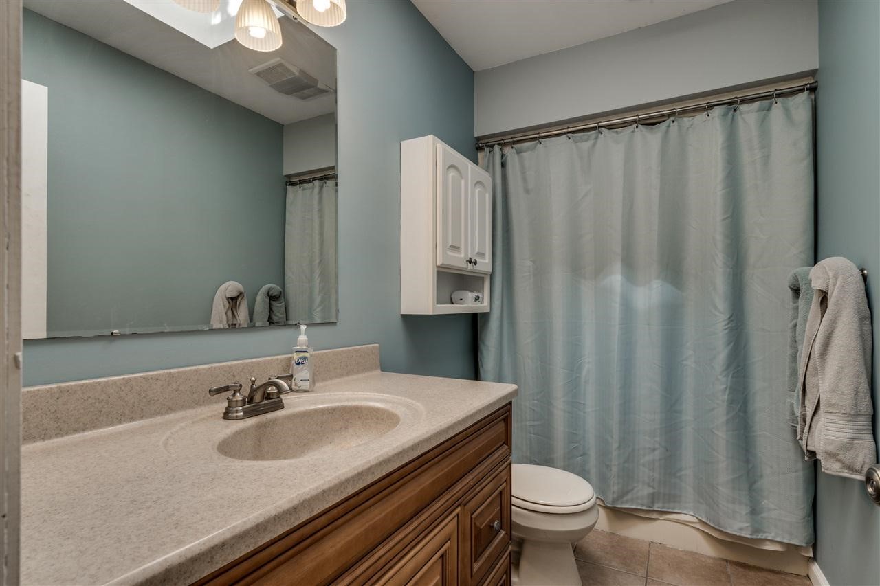 2174 Reid Road Flint, MI 48507 - Photo 16 of 33 21507533-15.JPG