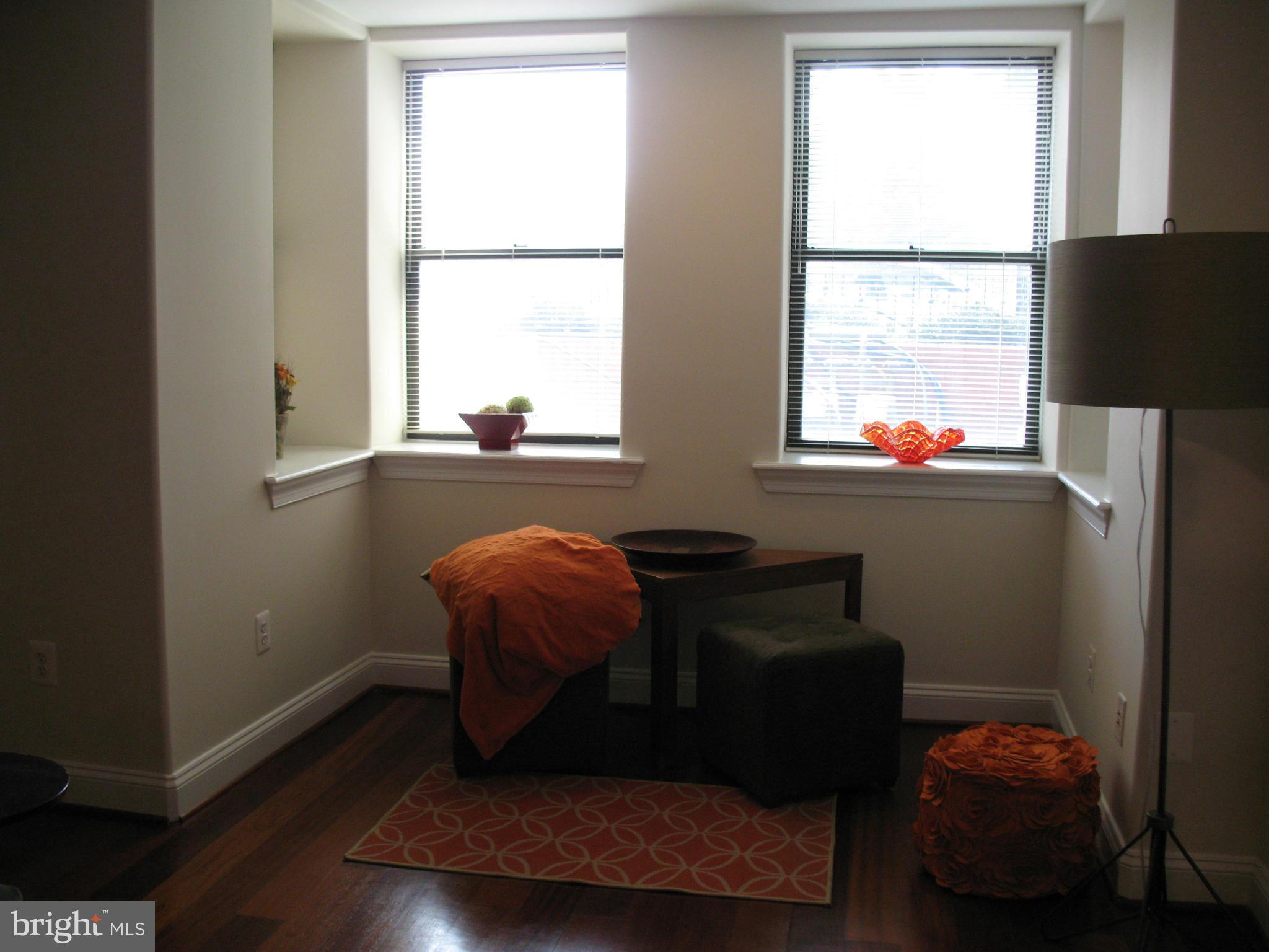 1105 Park Road Northwest, Unit 1 Washington, DC 20010 - Photo 8 of 28 Living Room