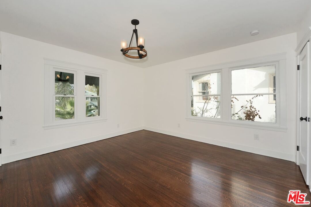 1938 Buckingham Road Los Angeles, CA 90016 - Photo 24 of 30 Gallery Image 24
