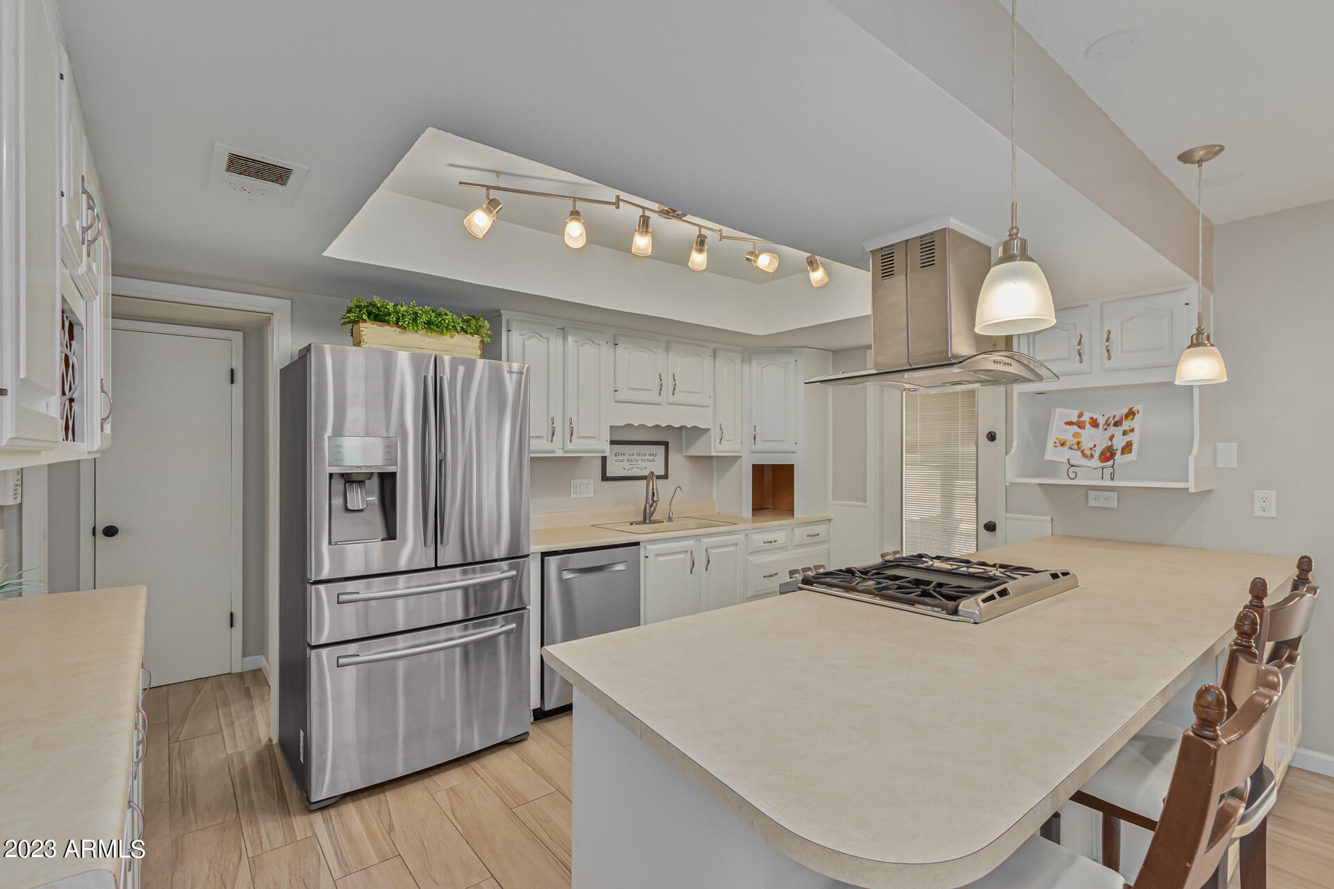 2902 South Newberry Road Tempe, AZ 85282 - Photo 11 of 29 Newberry kitchen 2