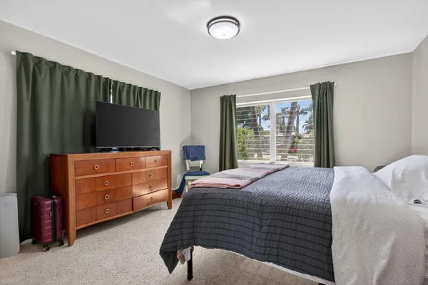 $7,500 | 2433 Southeast 10th Street, Pompano Beach, FL 33062