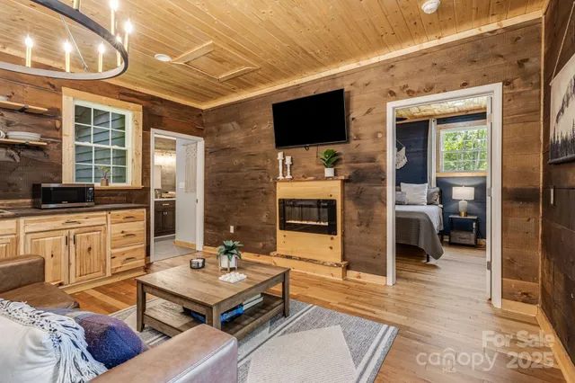 $955,000 | 6541 Grassy Branch Road, Bryson City, NC 28713