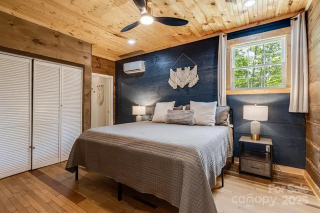 $955,000 | 6541 Grassy Branch Road, Bryson City, NC 28713