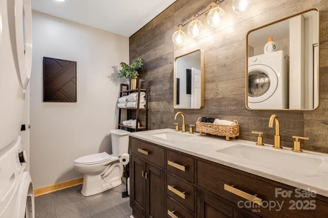 $955,000 | 6541 Grassy Branch Road, Bryson City, NC 28713