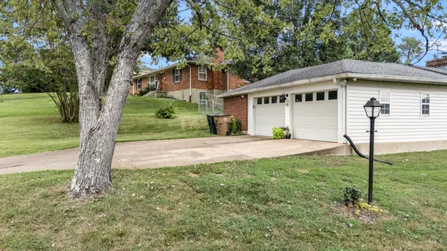 $539,000 | 201 Bermuda Drive, Nashville, TN 37214