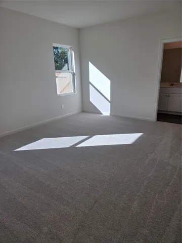 a view of a livingroom with window