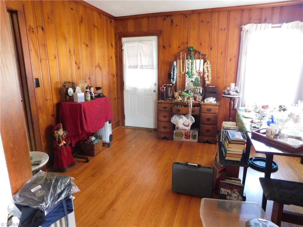 140 South Franklin Road Mount Airy, NC 27030 - Photo 7 of 15 Gallery Image 7