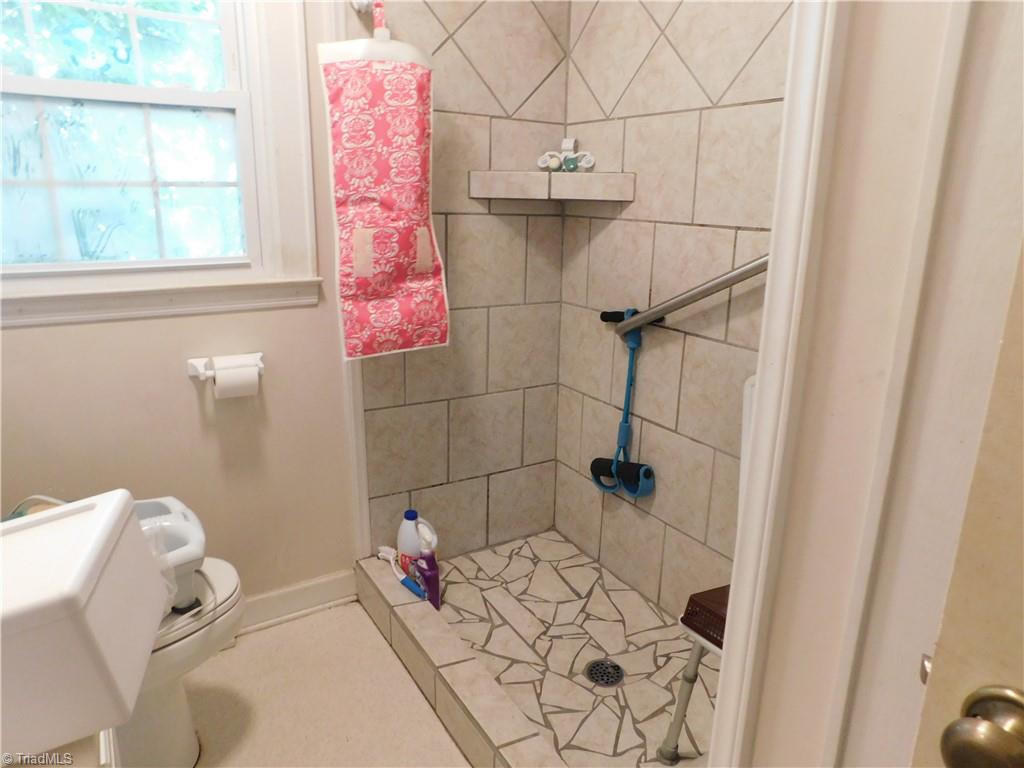 140 South Franklin Road Mount Airy, NC 27030 - Photo 8 of 15 Gallery Image 8